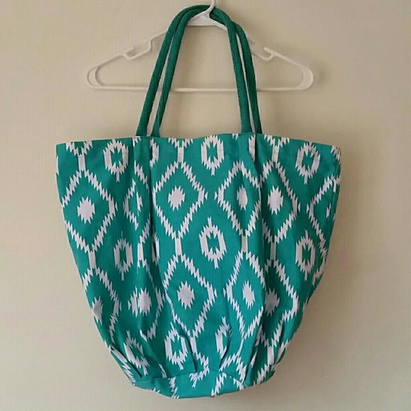 Handbags - Large Tote Bag